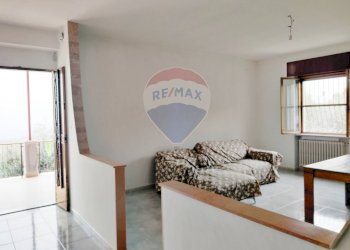 Soggiorno - Villa Macchia (Monte Sant'Angelo) - Via del Comitato
 
19, Monte Sant'Angelo - foto 20