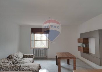 Soggiorno - Villa Macchia (Monte Sant'Angelo) - Via del Comitato
 
19, Monte Sant'Angelo - foto 25