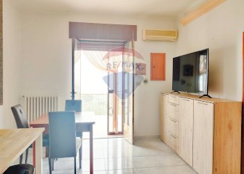 Sala da pranzo - Villa Macchia (Monte Sant'Angelo) - Via del Comitato
 
19, Monte Sant'Angelo - foto 29