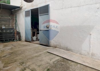 Terrazza - Villa Macchia (Monte Sant'Angelo) - Via del Comitato
 
19, Monte Sant'Angelo - foto 71