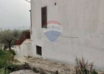 Casa all\'aperto - Villa Macchia (Monte Sant'Angelo) - Via del Comitato
 
19, Monte Sant'Angelo - foto 81