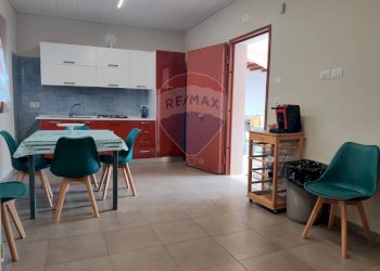 Sala da pranzo - Villa Viale dei Pini
 
17, Manfredonia - foto 4