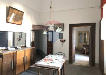 Soggiorno - Castello Via Chiesa Madre
 
11, Vico del Gargano - foto 18