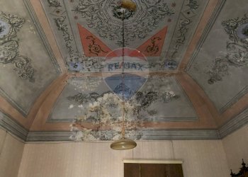 Dettagli - Castello Via Chiesa Madre
 
11, Vico del Gargano - foto 21