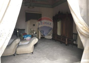 Soggiorno - Castello Via Chiesa Madre
 
11, Vico del Gargano - foto 47