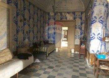 Sala da pranzo - Castello Via Chiesa Madre
 
11, Vico del Gargano - foto 53