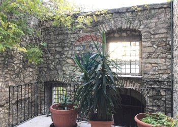 Casa all\'aperto - Locale Commerciale via castello
 
6, Vico del Gargano - foto 13