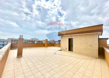 Terrazza - Quadrilocale via Germania
 
9, Manfredonia - foto 11