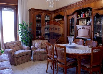 Sala da pranzo - Casa indipendente Via Verdi
 
44, Caserta - foto 20