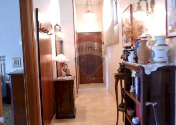 Hall / corridoio - Casa indipendente Via Verdi
 
44, Caserta - foto 23