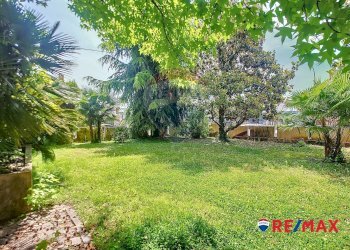 Giardino - Casa indipendente Via Galileo Galilei
 
30, Rubano - foto 28