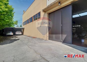 Terrazza - Capannone Via Galileo Galilei
 
30, Rubano - foto 17