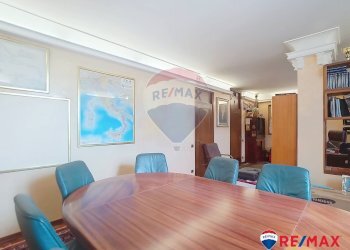 Sala da pranzo - Capannone Via Galileo Galilei
 
30, Rubano - foto 21