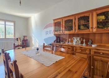 Sala da pranzo - Casa semi indipendente Via Valle Monte
 
1, Spoltore - foto 11