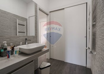 \nFoto 12\n - Appartamento Via Tonale
 
22, Milano - foto 12