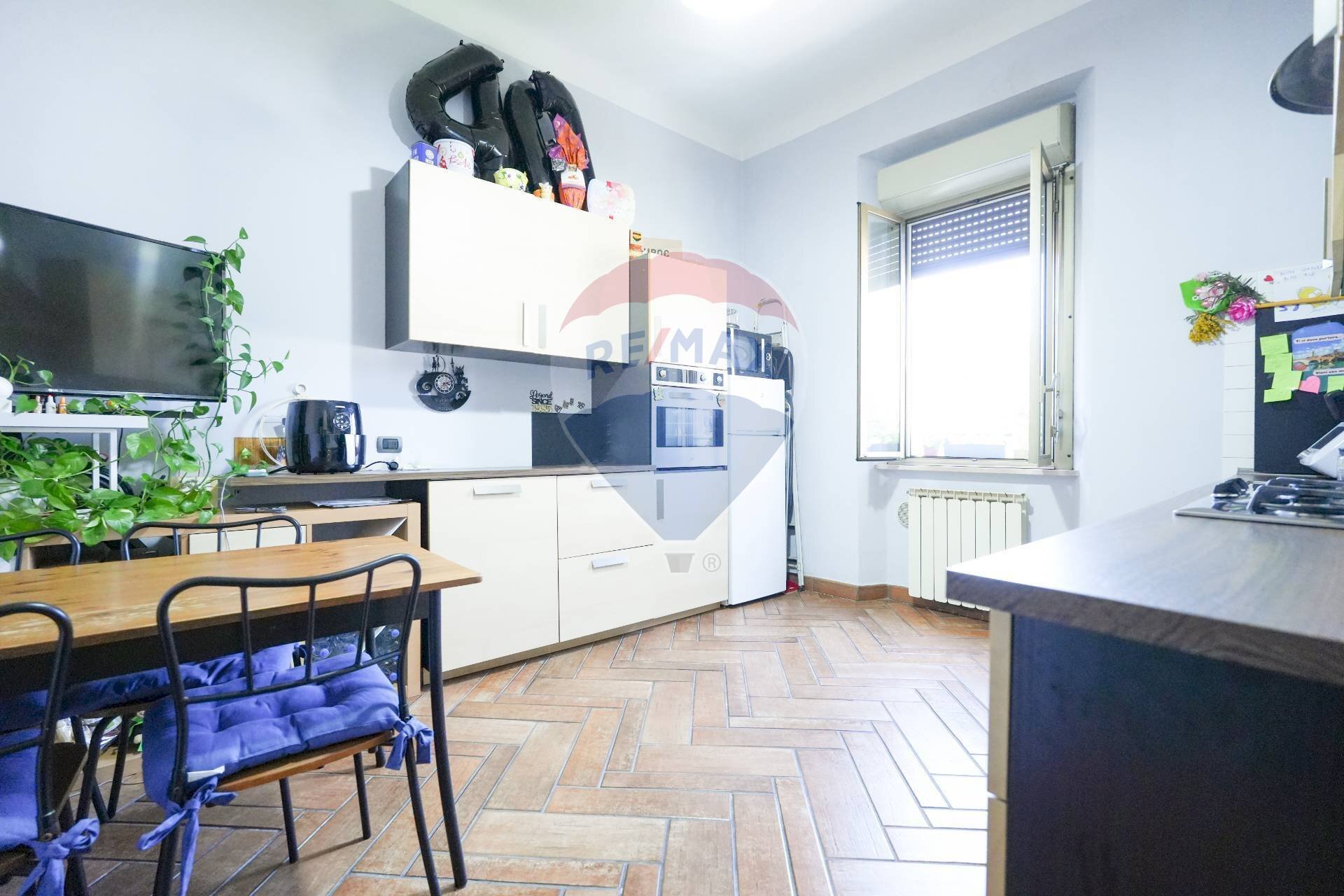 Cucina - Two-room apartment VIA VOLONTERIO
 
14, Saronno - photo 1