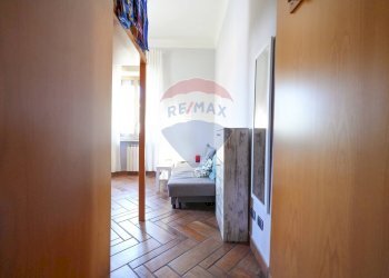 Camera / camera da letto - Bilocale VIA VOLONTERIO
 
14, Saronno - foto 16