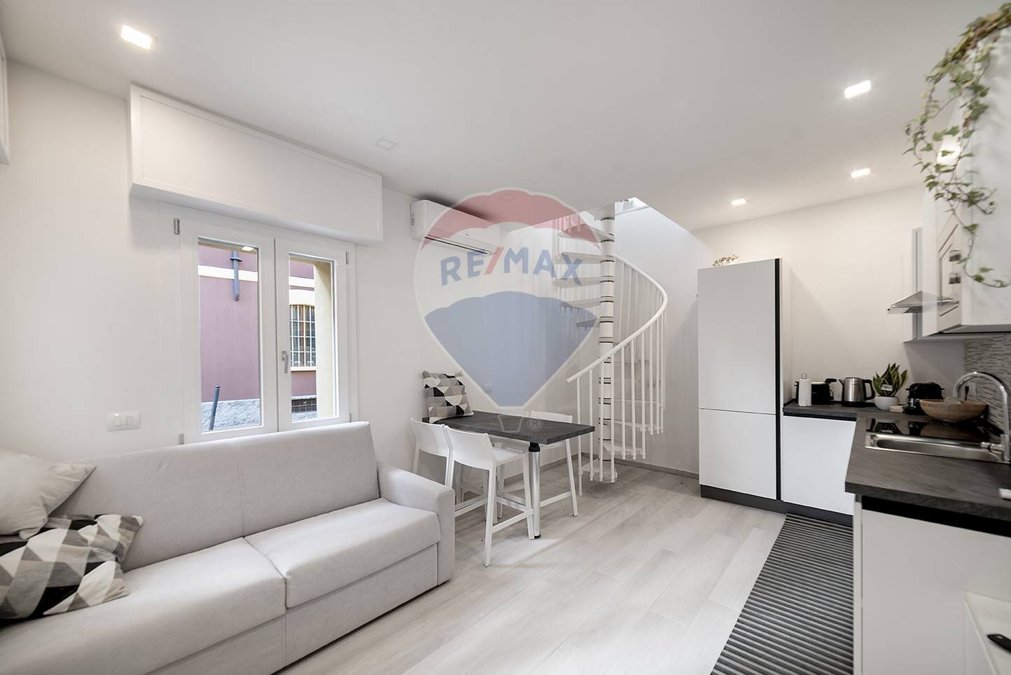 Sala da pranzo - Casa semi indipendente Via Fiume
 
11, Cinisello Balsamo - foto 2