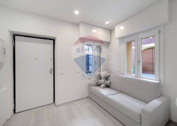 Soggiorno - Casa semi indipendente Via Fiume
 
11, Cinisello Balsamo - foto 7