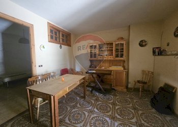 Sala da pranzo - Trilocale Contrada traversa sp 16 km 11, 28, Ventimiglia di Sicilia - foto 10