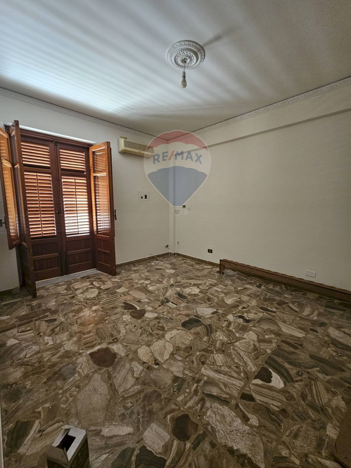 Stanza vuota - Appartamento Via massimo d'azeglio
 
9, Bagheria - foto 1