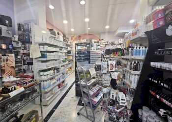 Dispensa di stoccaggio - Commercial Activity corso butera
 
83, Bagheria - photo 8