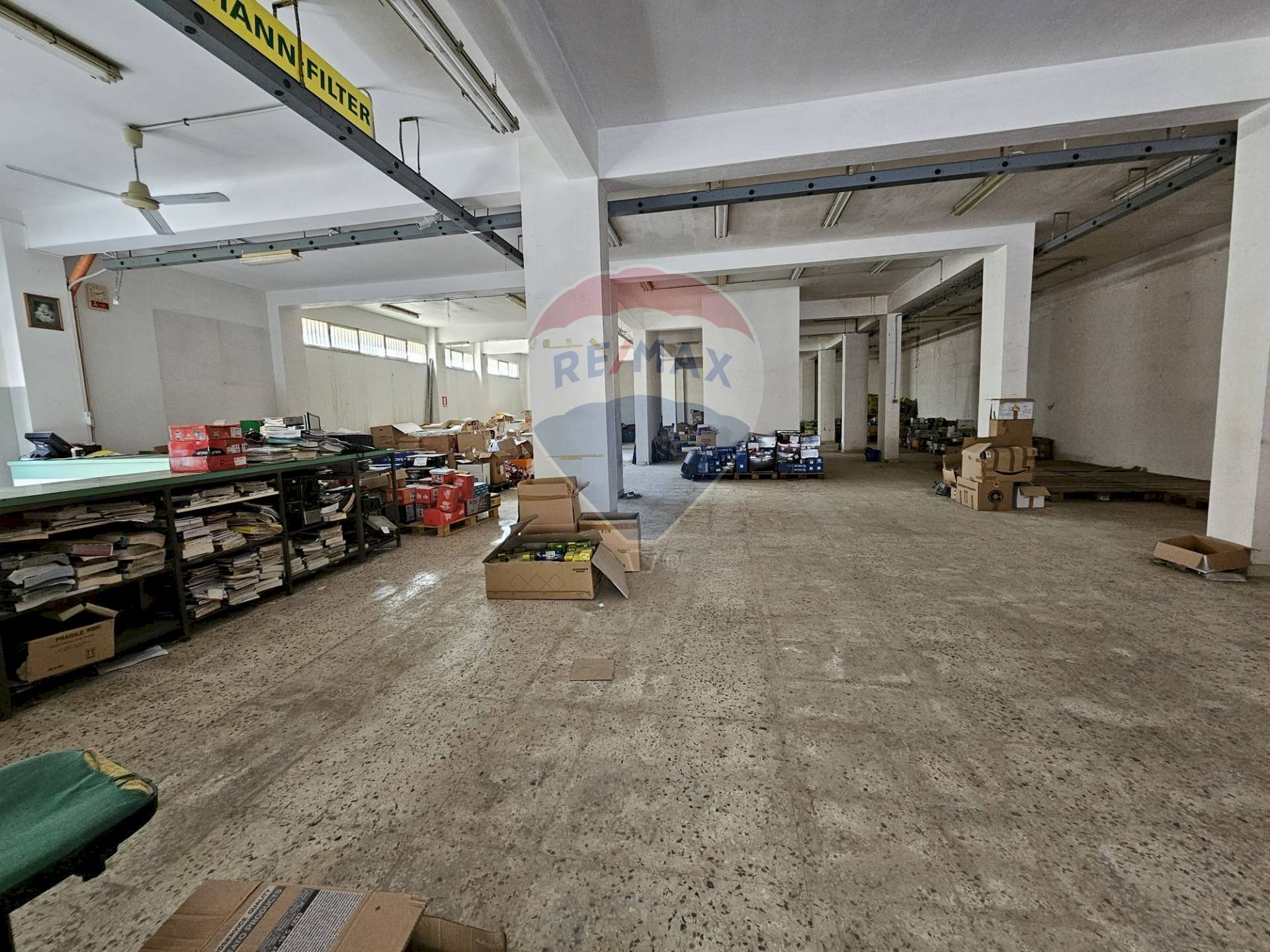 Parcheggio - Locale Commerciale via B. Mattarella
 
175, Bagheria - foto 1