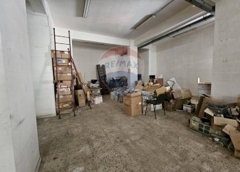 Dispensa di stoccaggio - Locale Commerciale via B. Mattarella
 
175, Bagheria - foto 8