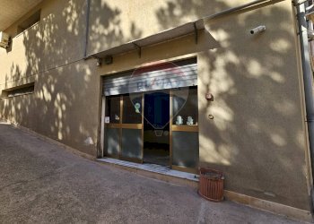 Edificio all\'aperto - Locale Commerciale via B. Mattarella
 
175, Bagheria - foto 15