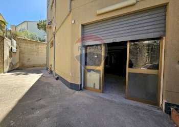 Terrazza - Locale Commerciale via B. Mattarella
 
175, Bagheria - foto 21