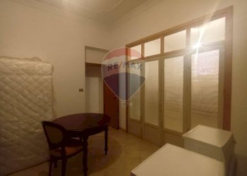 Camera / camera da letto - Quadrilocale via Federico di Maria
 
30, Bagheria - foto 3