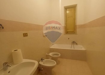 Bagno - Quadrilocale via Federico di Maria
 
30, Bagheria - foto 21