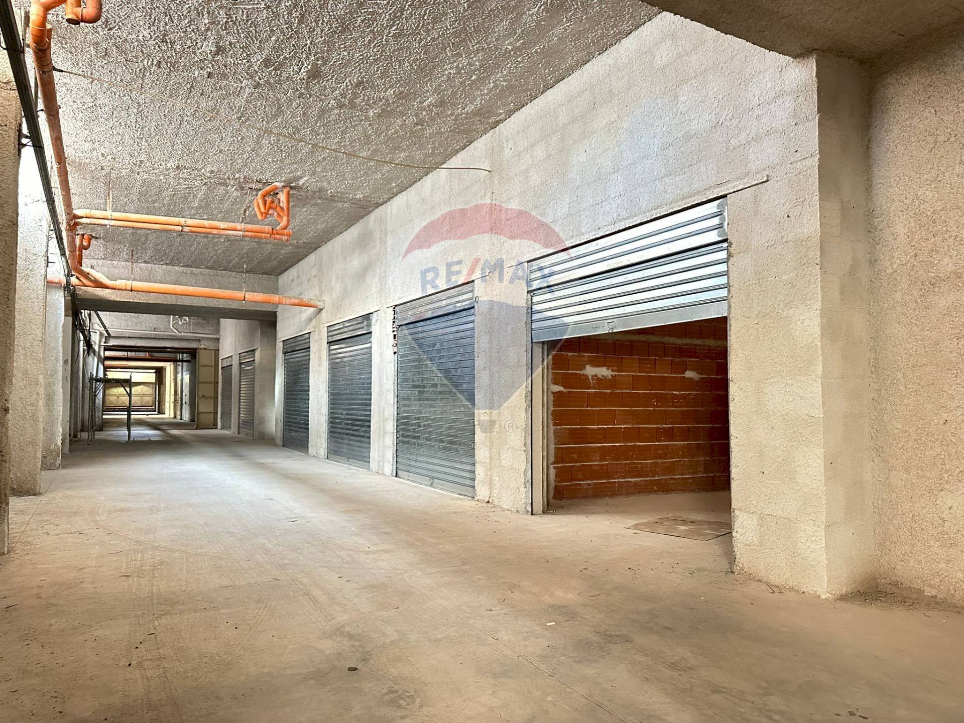 Parcheggio - Magazzino via alcide de gasperi, Villabate - foto 1