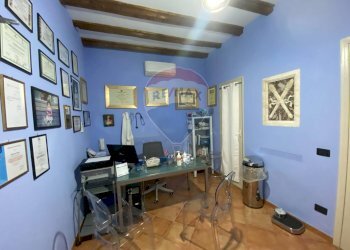 Ufficio - Casa indipendente Via Palagonia
 
39-41, Bagheria - foto 15