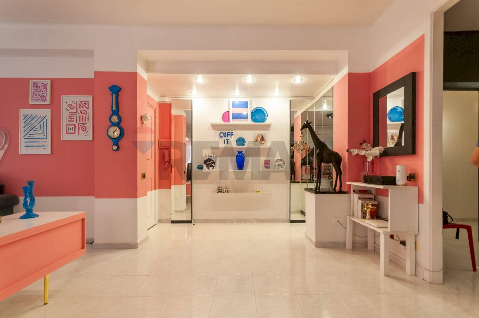 Hall / corridoio - Four-room apartment via padre la rocca
 
17, Ficarazzi - photo 3