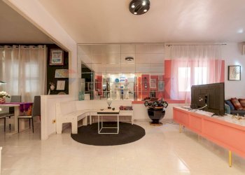 Sala da pranzo - Quadrilocale via padre la rocca
 
17, Ficarazzi - foto 5