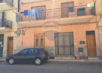 Edificio all\'aperto - Quadrilocale via Ugo la Malfa
 
83, Bagheria - foto 26