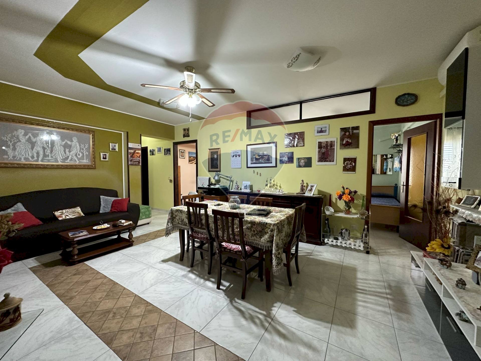 Sala da pranzo - Appartamento Via Papa Giovanni XIII
 
8, Pace del Mela - foto 1