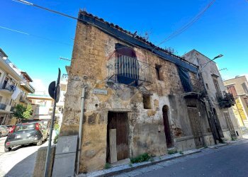 Edificio all\'aperto - Rustico Via arco angio
 
5, Bagheria - foto 1