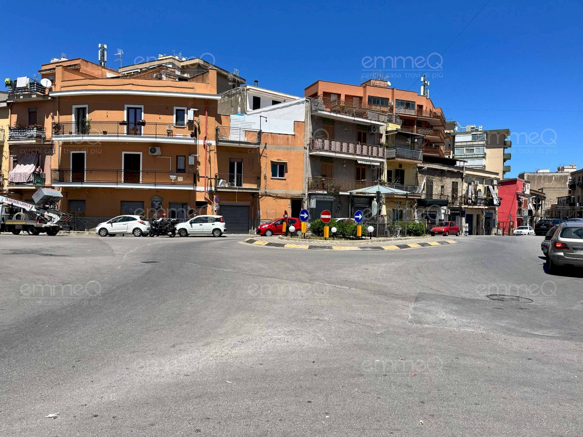 Foto 2 - Locale Commerciale via villagrazia
 
1 - 2 A, Palermo - foto 2