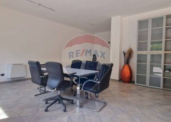 Sala da pranzo - Negozio Via Luciano Manara
 
2, Arsago Seprio - foto 7