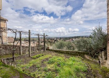 Appartamento Via San Domenico, 13, Cetona - foto 1