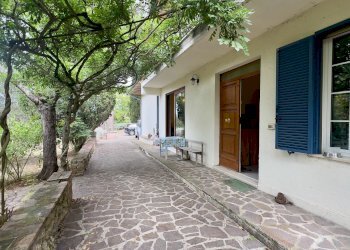 Villa Unifamiliare Via delle Torri, 56, Chiusi - foto 1