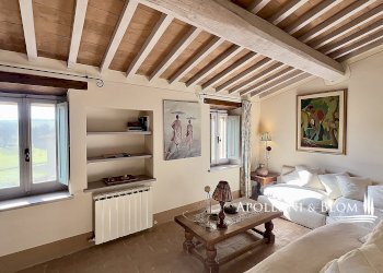 Rustico piazza Giuseppe Garibaldi, Cetona - foto 1