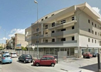 Foto 2 - Bilocale SS 114 Tremestieri
 
241, Messina - foto 2