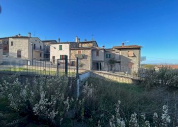 Quadrilocale Piazza Giuseppe Garibaldi, Cetona - foto 3