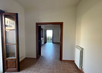 Quadrilocale Piazza Giuseppe Garibaldi, Cetona - foto 10