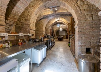 Negozio Via di S. Donato, 2, Montepulciano - foto 12