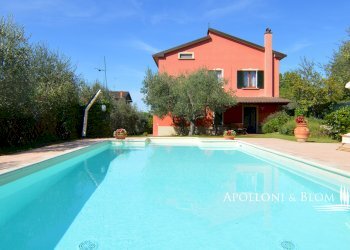 Villa Unifamiliare Via del Progresso, 19, Castiglione del Lago - foto 1