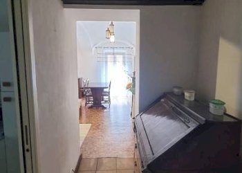 Disimpegno - Trilocale corso Valsesia, 66, Gattinara - foto 18